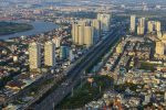 Lo ngại lạm phát, nhà đầu tư trú ẩn vào bất động sản: Giá nhà tại TP.HCM tăng vọt
